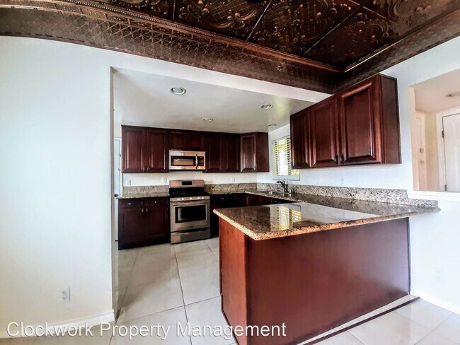 Building Photo - 4 br, 2 bath House - 1228 Lyman Ave