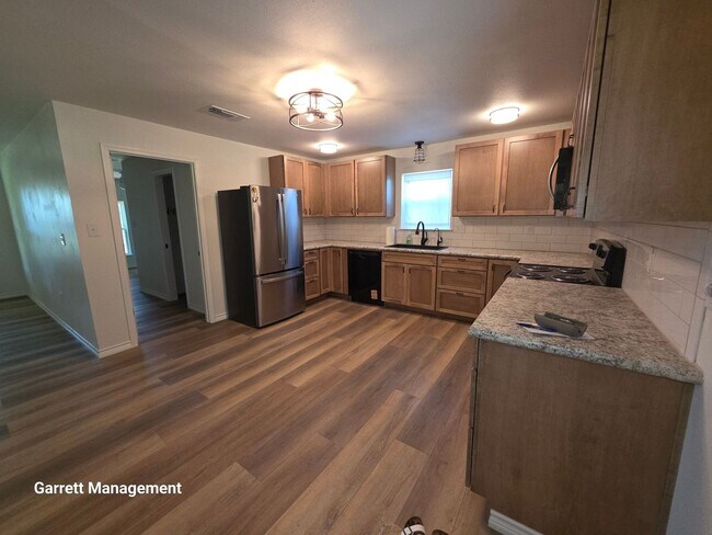 Foto del edificio - 3/2 Remodeled Home in Cherokee TX