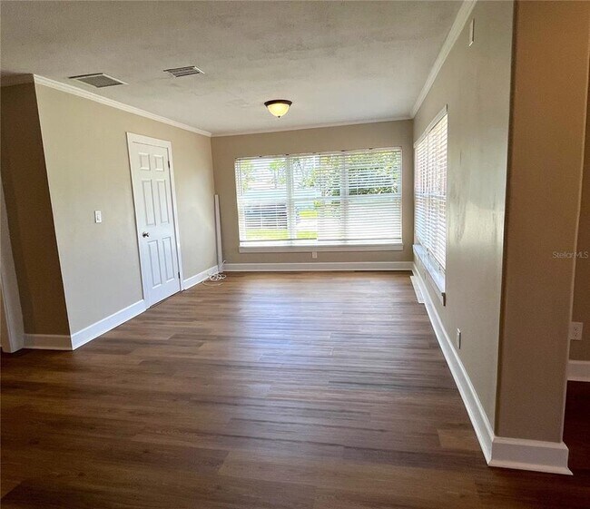 Foto del edificio - 3807 Belle Vista Dr E