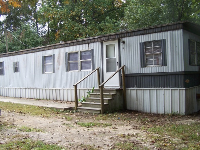 Primary Photo - Nice Country living 2 Bedroom 1 Bath