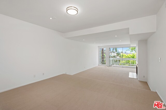 Foto del edificio - 13078 Mindanao Way