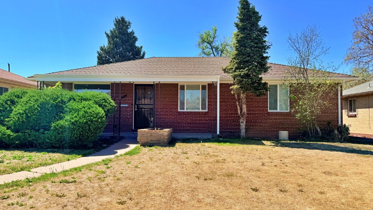 FANTASTIC REMODELED 3 Bed 2 Bath Home in Strayer & Shephards Park Hill Brand New Flooring New Car... - FANTASTIC REMODELED 3 Bed 2 Bath Home in Strayer & Shephards Park Hill Brand New Flooring New Car...