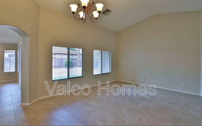 Foto del edificio - 1593 E Wildhorse Pl