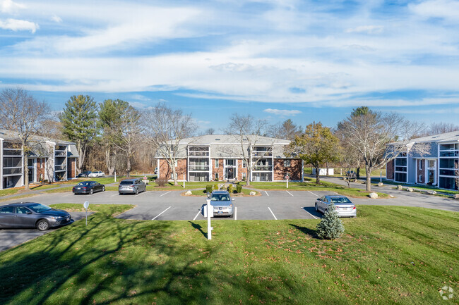 Fox Run - Apartments In South Easton, Ma 