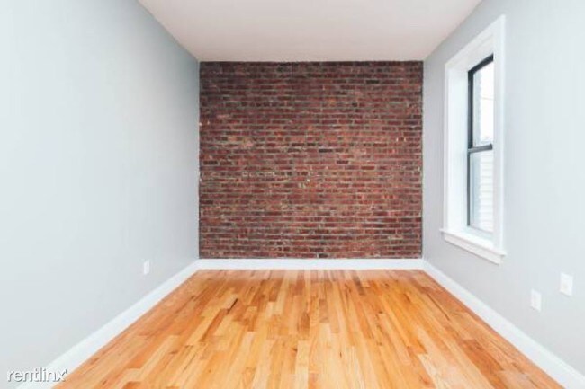 Foto del edificio - 211 Lake Shore Rd