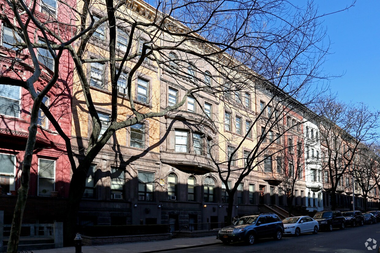 Primary Photo - 49 W 89th St