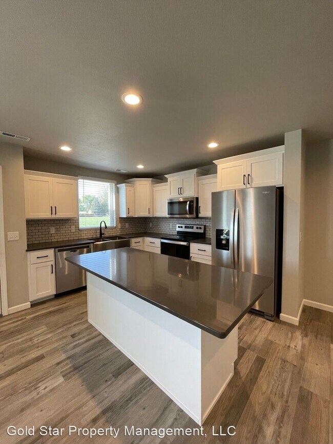 Building Photo - 3 br, 2.5 bath House - 3310 Kenner Loop