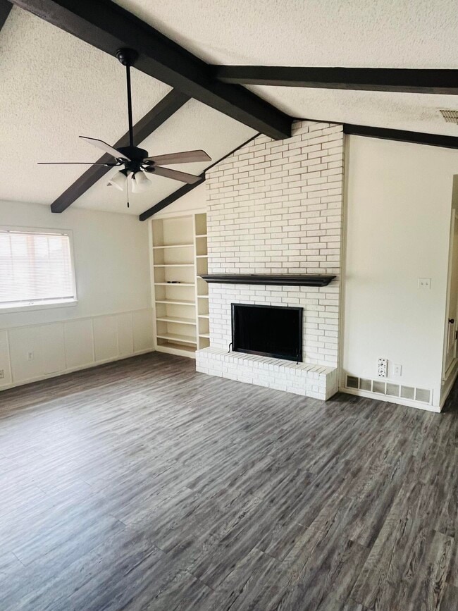 Building Photo - 5439 40th St