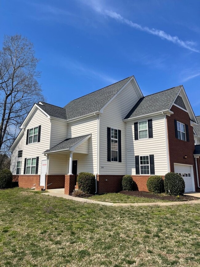 Building Photo - 1201 Rustads Cir