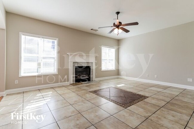 Building Photo - 455 Cooper Cir