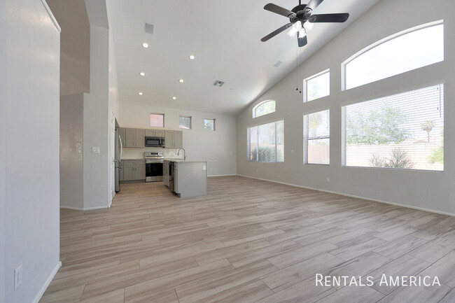 Foto del edificio - 6188 W Megan St