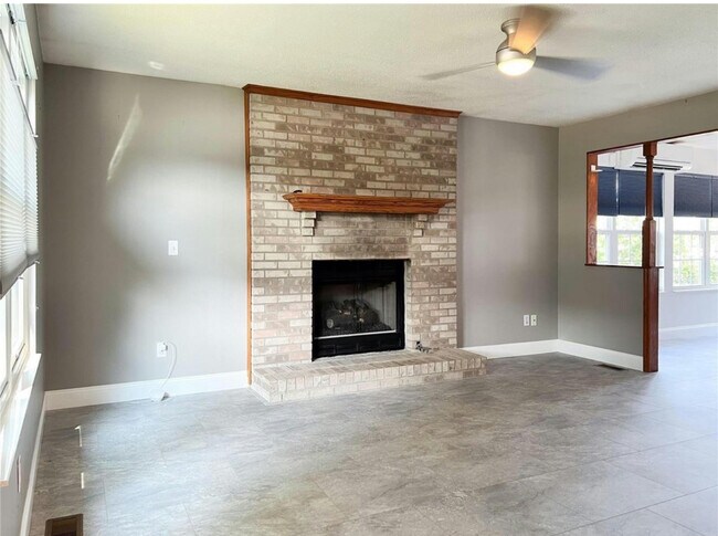 Foto del edificio - 440 Longleaf Ct
