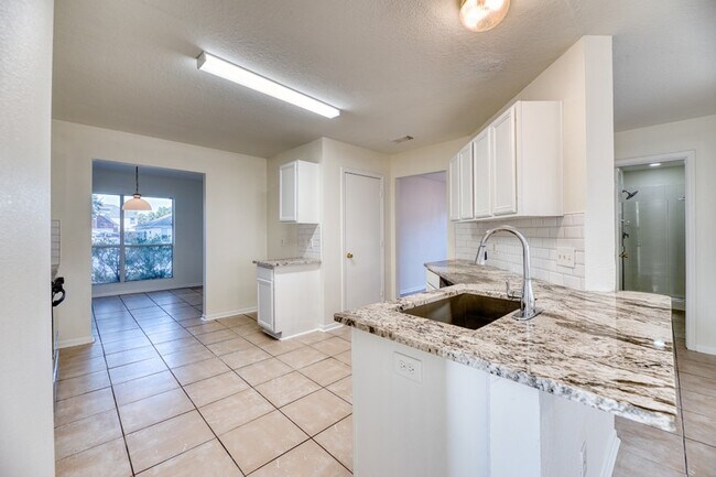 Foto del edificio - 7210 Fox Hall Ln