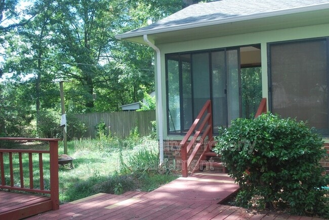 Building Photo - 7107 Galax Rd