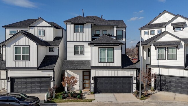 Foto del edificio - 8906 Covenant Pl