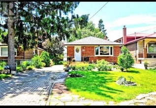 Building Photo - 48 Westcroft Dr