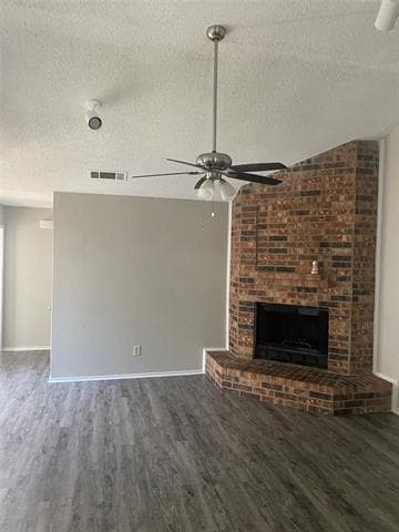 Building Photo - 201 Valley Spring Dr