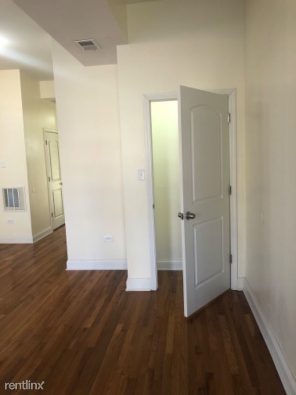 4133 W Wilcox St, Chicago, IL 60624 Apartment for Rent in Chicago, IL
