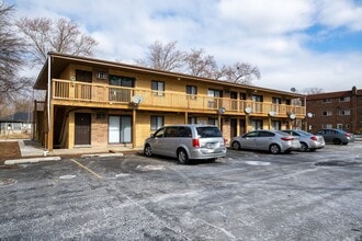Building Photo - 15301 Knox Ave