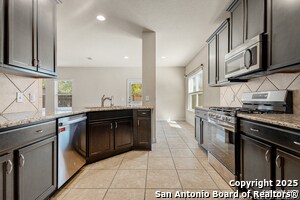Building Photo - 642 Fort Concho