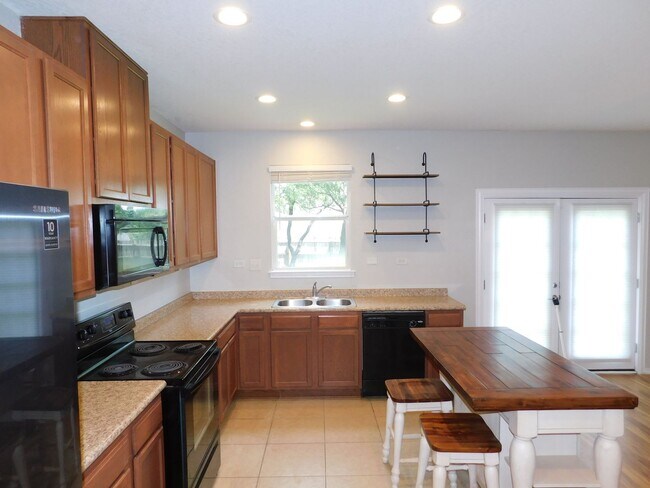 Building Photo - FOX GROVE