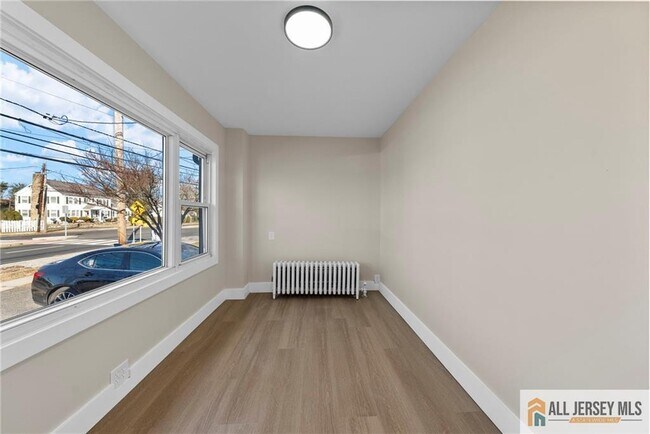 Foto del edificio - 1608 Brunswick Ave