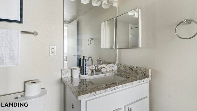Building Photo - 3419 Fountains Dr