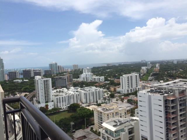 Foto del edificio - 999 SW 1st Ave