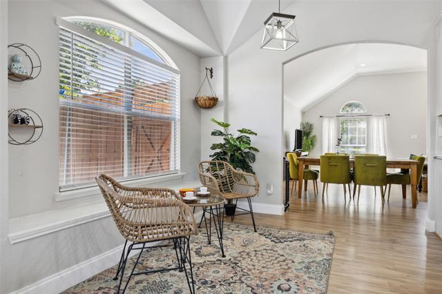 Foto del edificio - 1513 Hill Creek Dr