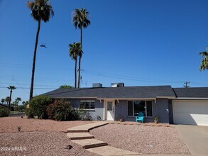 Building Photo - 8661 E Monte Vista Rd