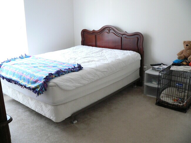 Foto del edificio - Spacious End Unit Town Home in Glen Allen