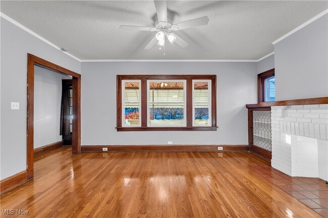 Foto del edificio - 2101 Elbur Ave