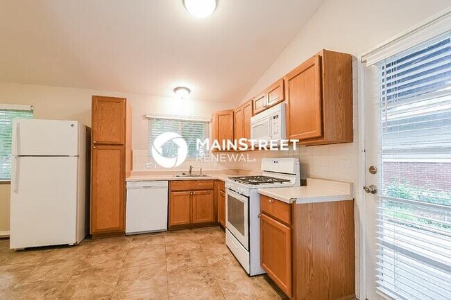 Building Photo - 3 Bedroom Pet-Friendly Home in Florissant,...