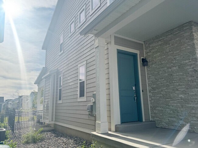 Building Photo - 9847 Alder Ln