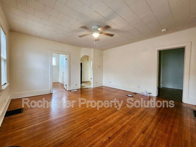 Building Photo - 56 Chili Terrace