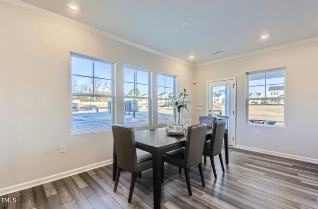 Foto del edificio - $300 Off-Move in Special-3BR/2.5BA Home with Loft and 2-Car Garage