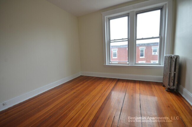 Foto del edificio - 11 Mount Hood Rd