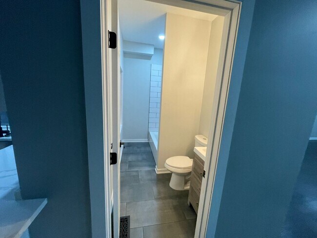 Building Photo - ?? Beautiful 3BR/2BA Single Family Home | ...