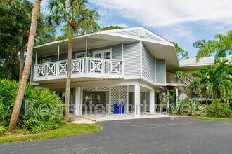 Building Photo - 950 MOODY Rd