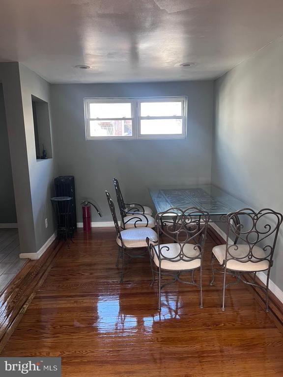 Foto del edificio - 4737 Vista St