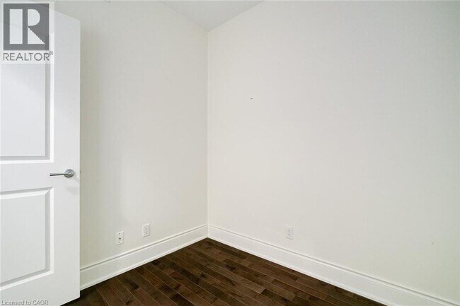 Building Photo - 1717 Avenue Rd