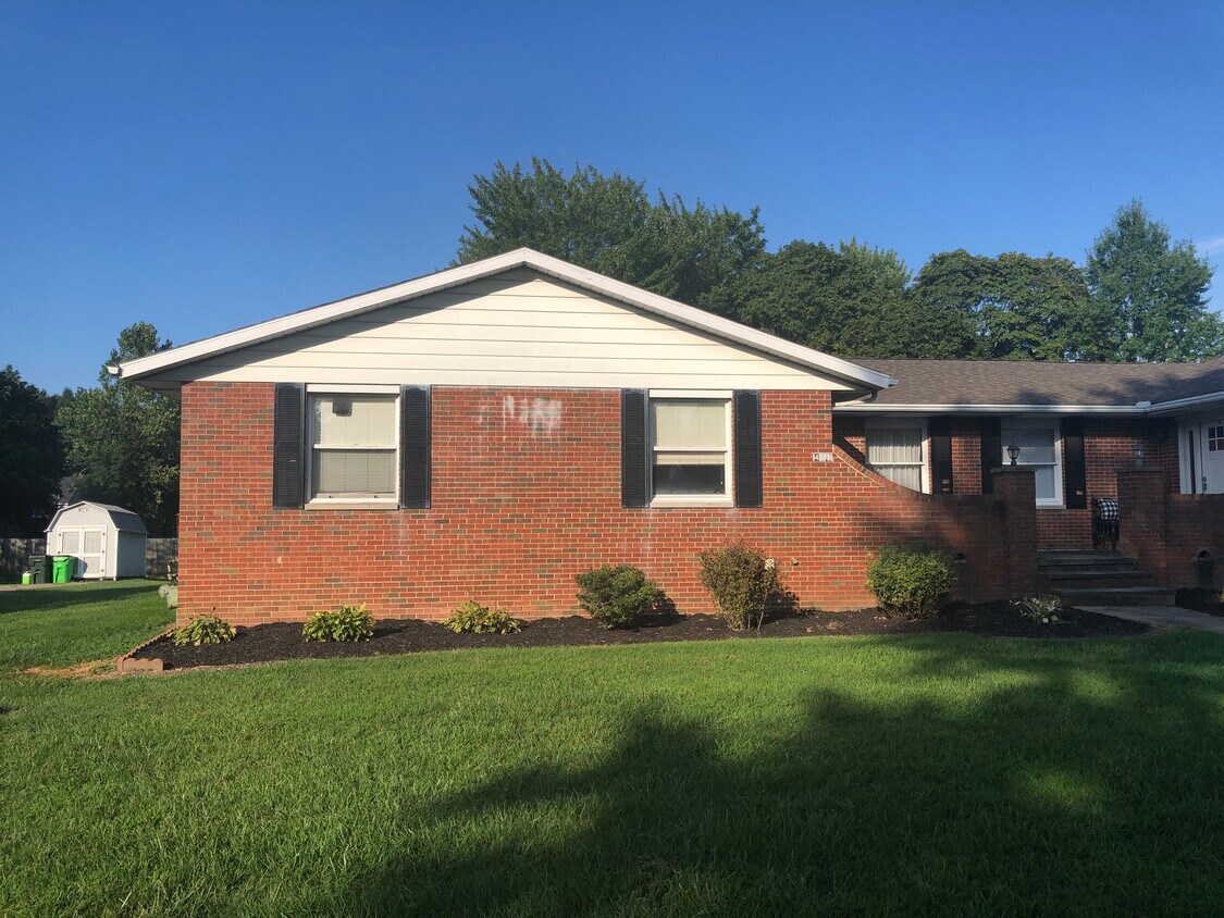 Front of Home - 4327 Cherryhurst Dr