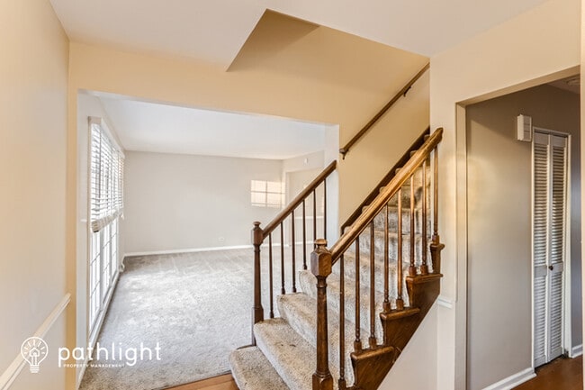 Building Photo - 1235 Casa Solana Drive, wheaton, IL, 60189