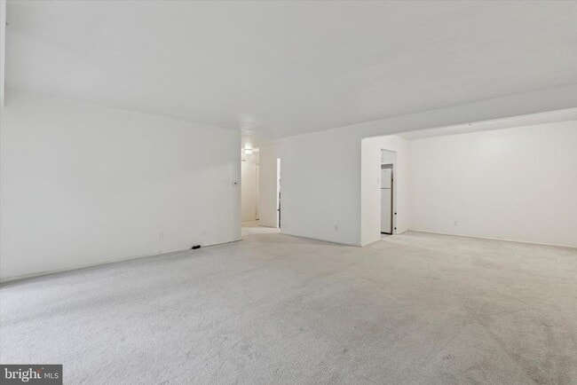 Building Photo - 118 Drummers Ln