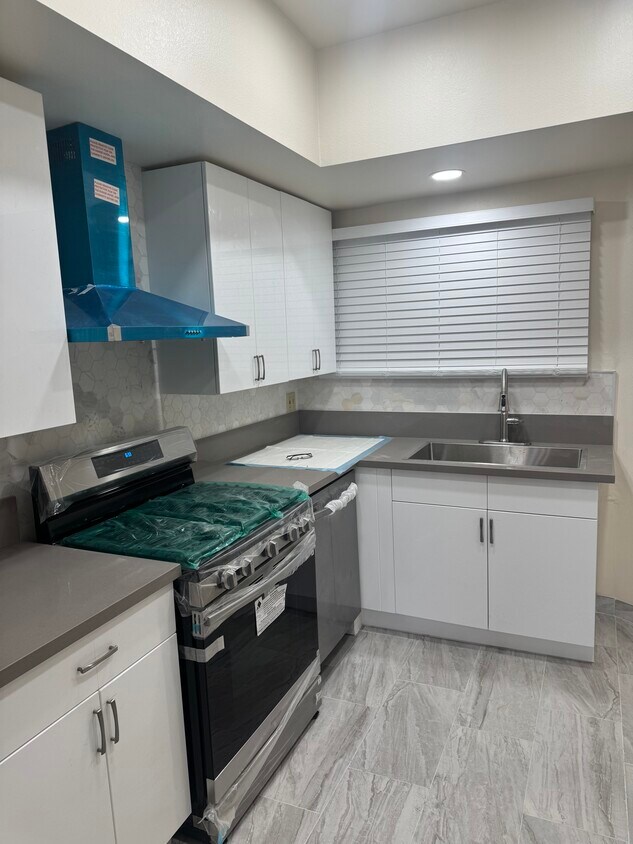 Foto principal - 2900 Fairway Ave