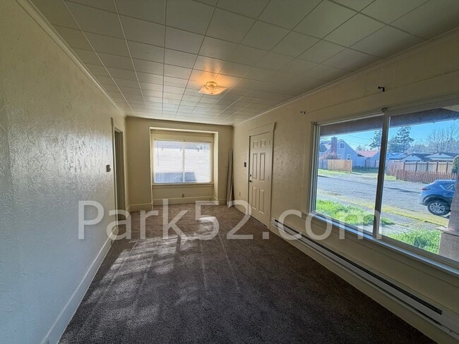 Building Photo - 2 Bedroom Tacoma Single Family Home