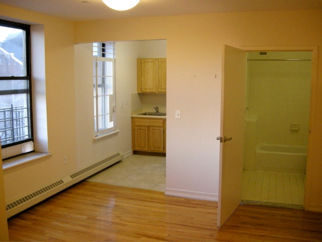 Building Photo - 212 Broome St