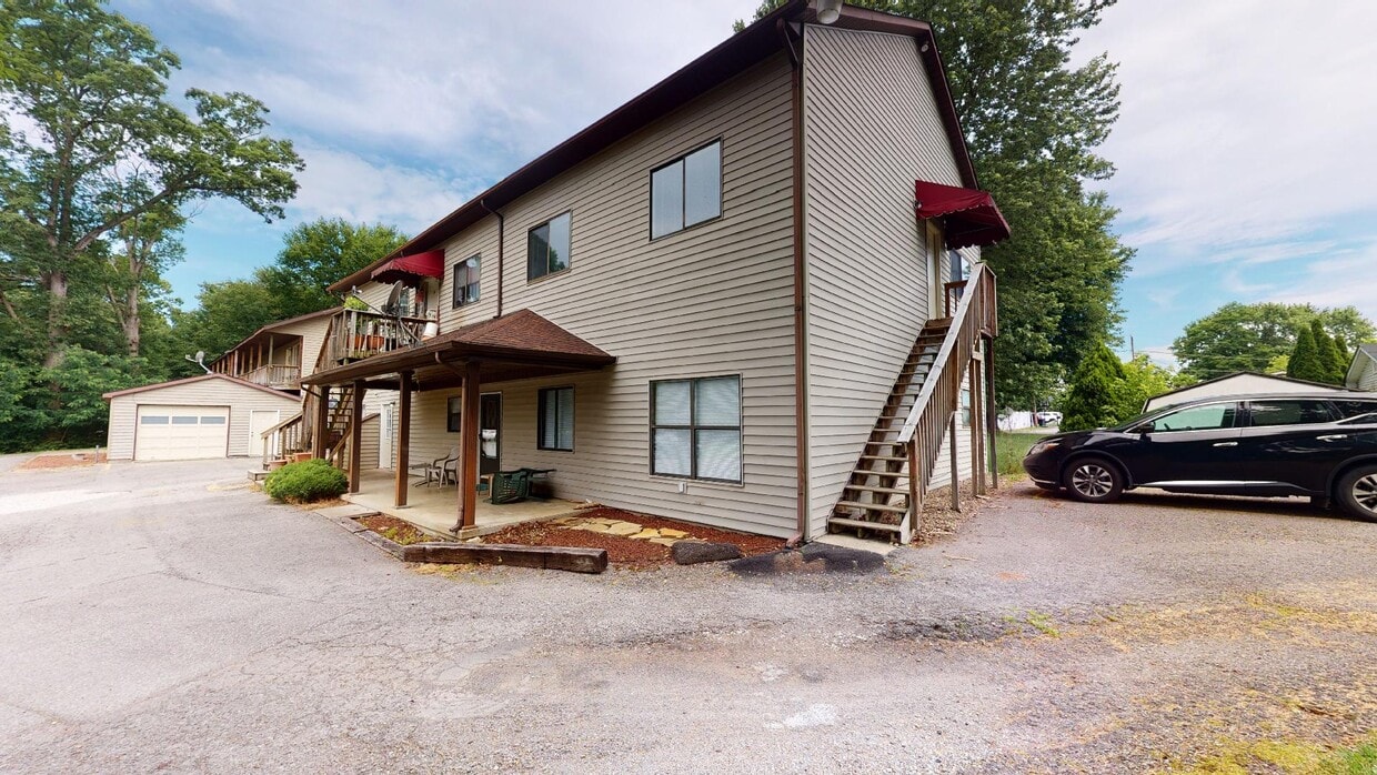 1133 Huntington Ave, Barboursville, WV 25504 Apartments in