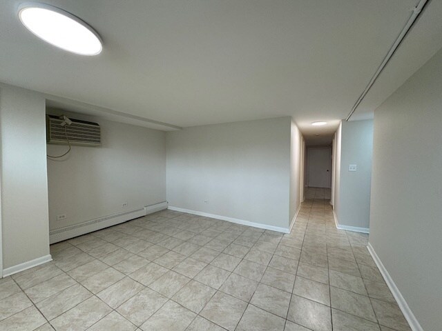 Foto del edificio - 8006 W Addison St