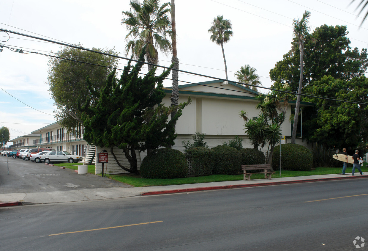 Building Photo - Studio Plaza Apartments